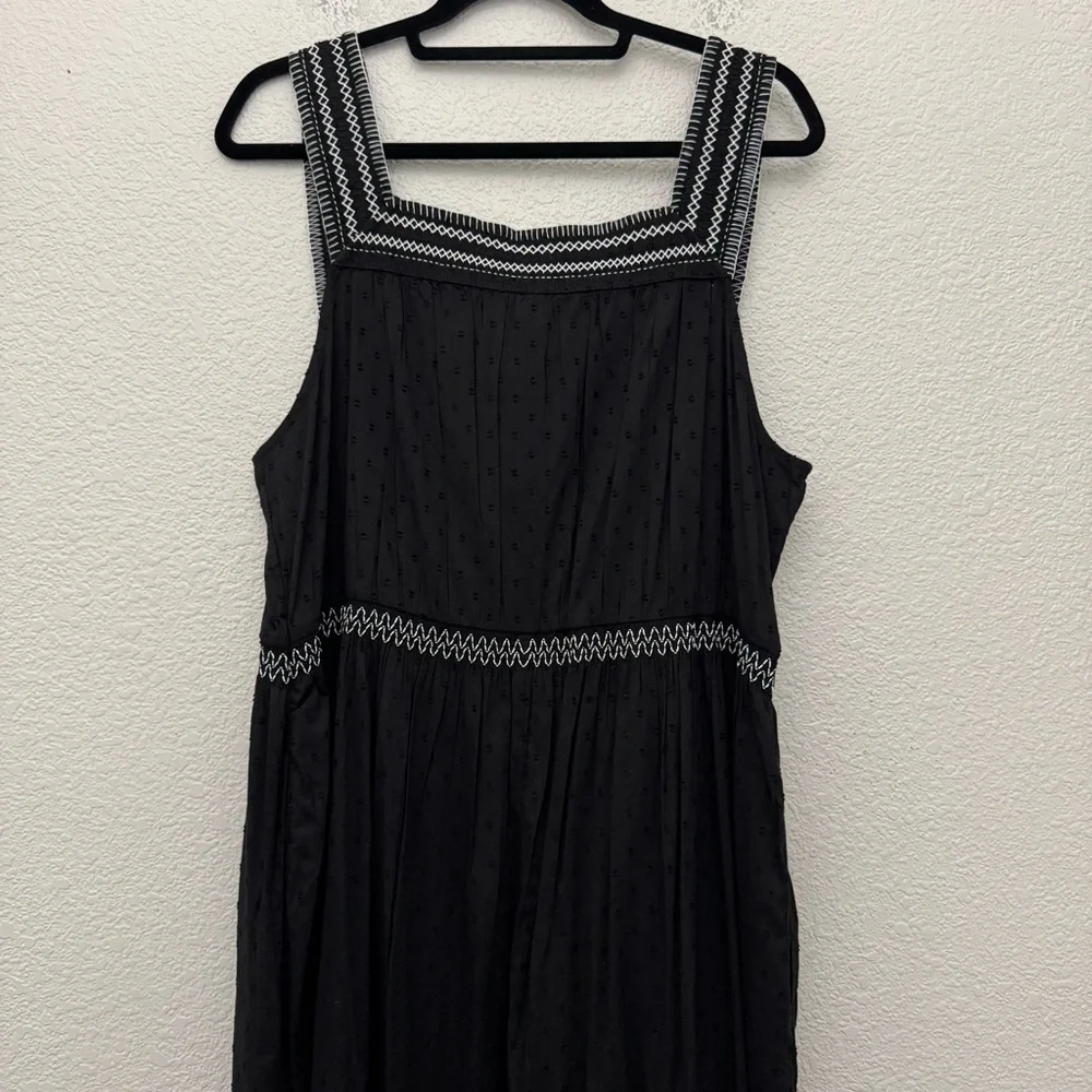 Old Navy Sleeveless Waist Defined Embroidered Clip Dot Maxi Dress Black NWT - Picture 11 of 16